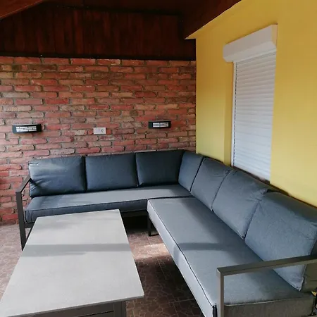 Semesterbostad Veronica Nyaralohaz