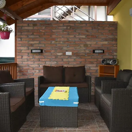 Veronica Nyaralohaz * Zamárdi