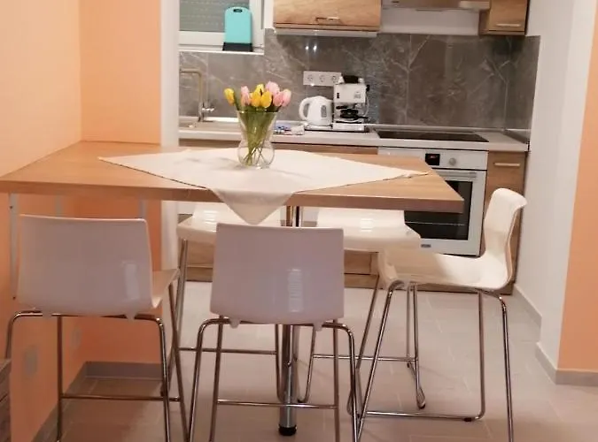 Veronica Nyaralohaz * Zamárdi